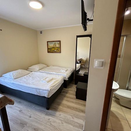 Gosciniec W Ogrodzie Apartamento Brusy Exterior foto