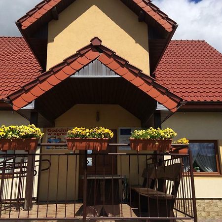 Gosciniec W Ogrodzie Apartamento Brusy Exterior foto