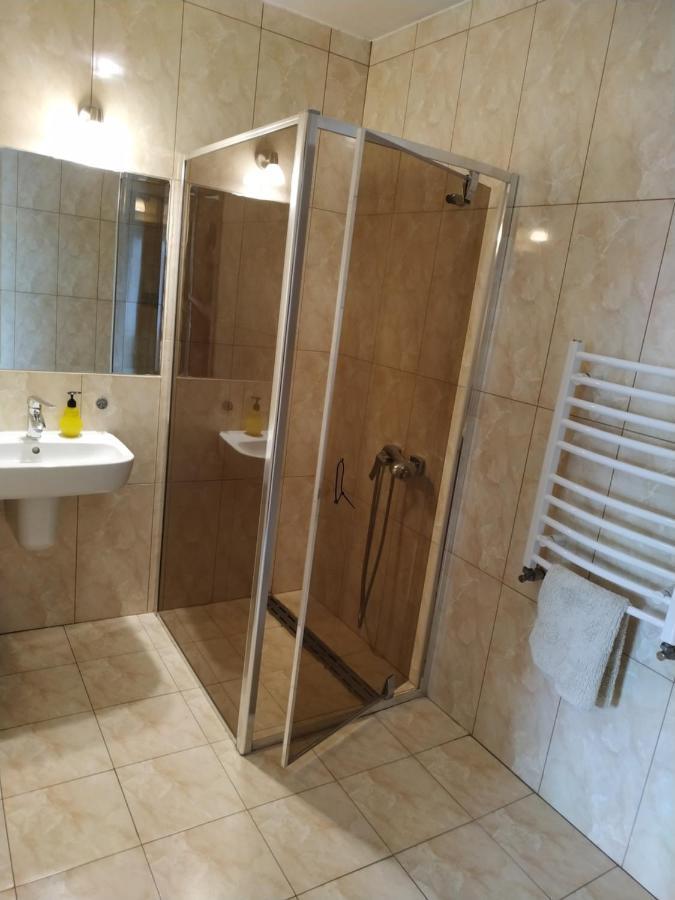 Gosciniec W Ogrodzie Apartamento Brusy Exterior foto